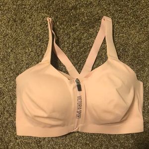Victoria’s Secret Incredible Knockout Ultra Max